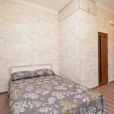 Studio Apartment In The Very Center Of The City Yerevan Exterior photo